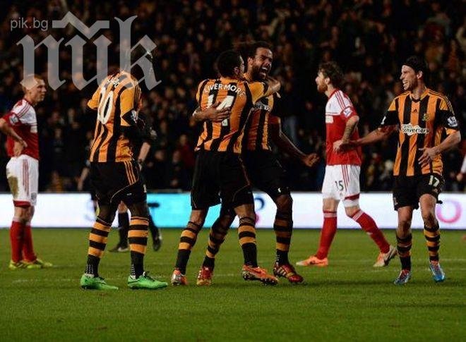 Бербатов не игра при катастрофална загуба на Фулъм