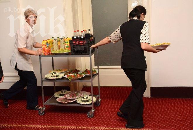 Депутатите си дадоха 162 000 лева за кафе и бонбони през 2014 г. Честито!