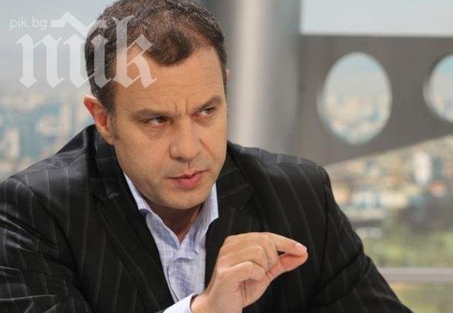 Емил Кошлуков изригна: Стреляхме срещу папата, ДС ни резили по целия свят! 