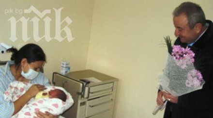 кметът ловеч отиде родилките