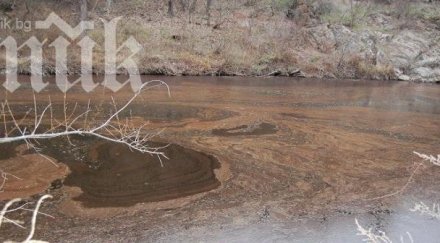 харманлийската река осъмна оцветена