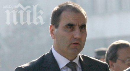 съдът пуска цветанов пътува чужбина