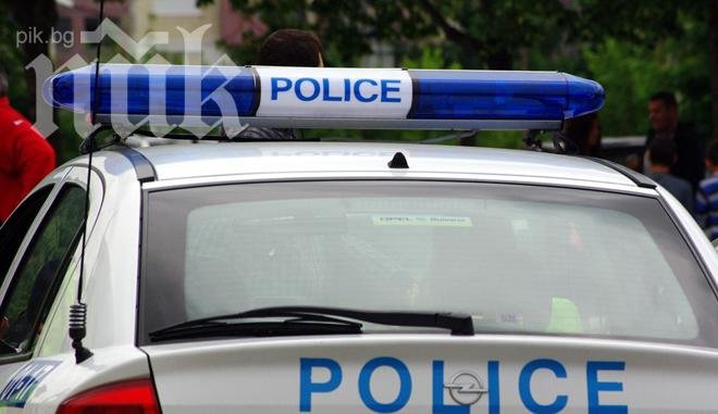 Шофьор се натресе в къща със спящи хора