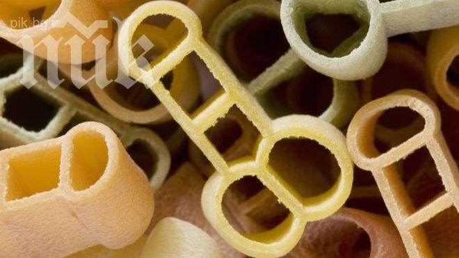 Мъж с два пениса ужасява гаджетата си