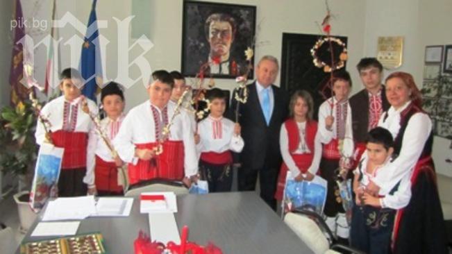 Осурвакаха общинската администрация в Ловеч