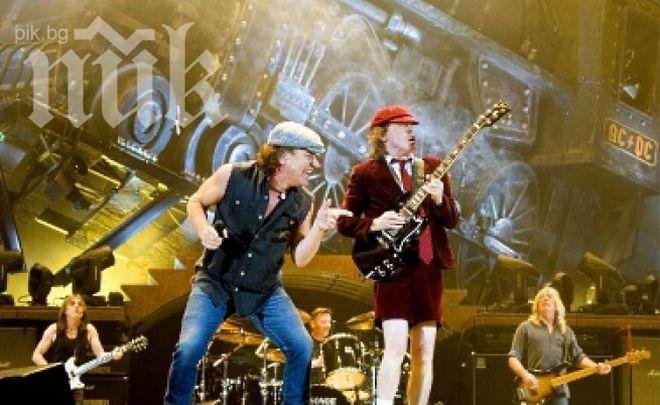 В Сидни влязоха в 2014-та с лют концерт на AC/DC