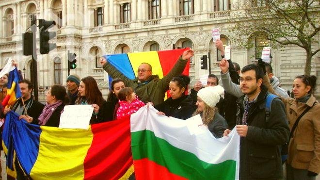 След часове падат трудовите ограничения за българите и румънците в целия ЕС