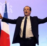 Закъсалият откъм рейтинг Франсоа Оланд сваля данъци и осигуровки