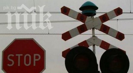 бебето загина адска катастрофа прелез изхвърчало колата метра