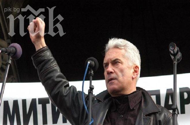 Криминален психолог: Сидеров е маниак с ганьовско поведение