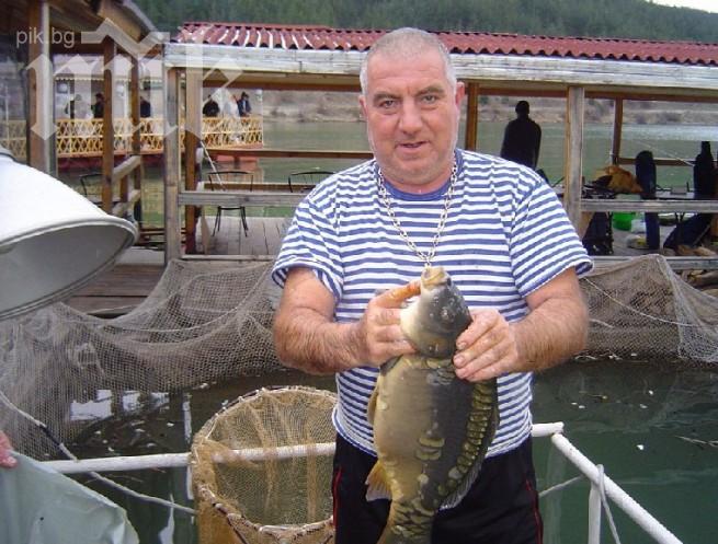 Екшън в Кърджали: Блъснаха колата на Мишо Царя на ул.Беззаконие