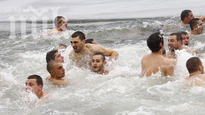 Напрежение в Дупница заради кръста