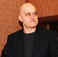 Шок! Слави Трифонов загуби 1 млн. лв. Парите в банковите му сметки се топят заради кризата