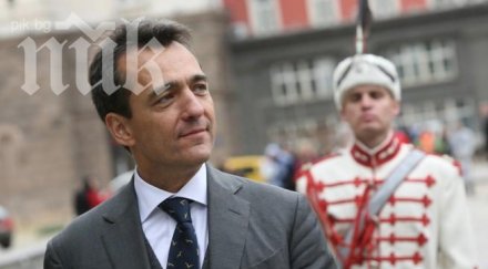 посланикът франция запознал нервния сидеров искал среща никога повече