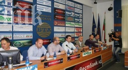 реформаторският блок протегна ръка ранобудните студенти