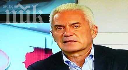 волен летището посрещна бандитска банда виновен областният управител варна медиите лешояди