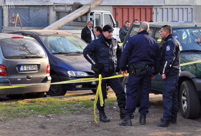 Двойният убиец се покаял преди да се гръмне: Татко, прости ми, че ги застрелях!