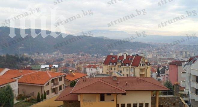 Разложки бизнесмен вдига палат в богаташки квартал