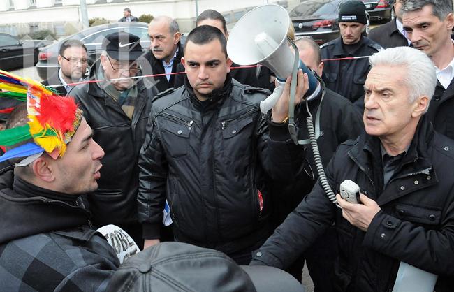 Митинг Имунизирай България срещу Волен провеждат утре в София. Акцията набира скорост във Фейсбук