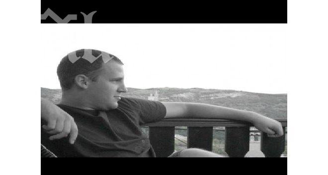 Контрастихотворение: Аз съм българче, обичам всичко родно да отричам...