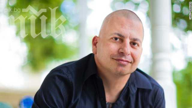 Умиращ млад учител преподава безсмъртие на учениците си от XI клас