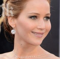 Дженифър Лорънс спечели Златен глобус за най-добра поддържаща женска роля