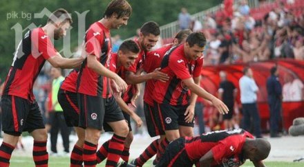 локомотив очаква принс боби кристоф нахимана