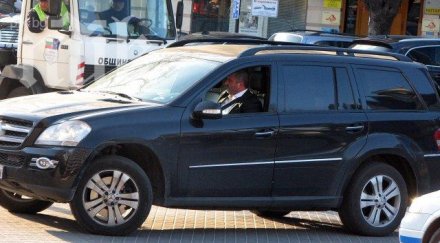 третият джип депутата герб антоний йорданов потрошен