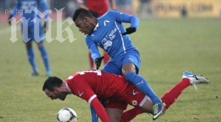 гари родригес дърпа уест хем чуковете дават хил паунда седмично