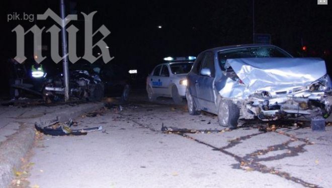 Такси и Фиат се блъснаха във Варна (обновена)