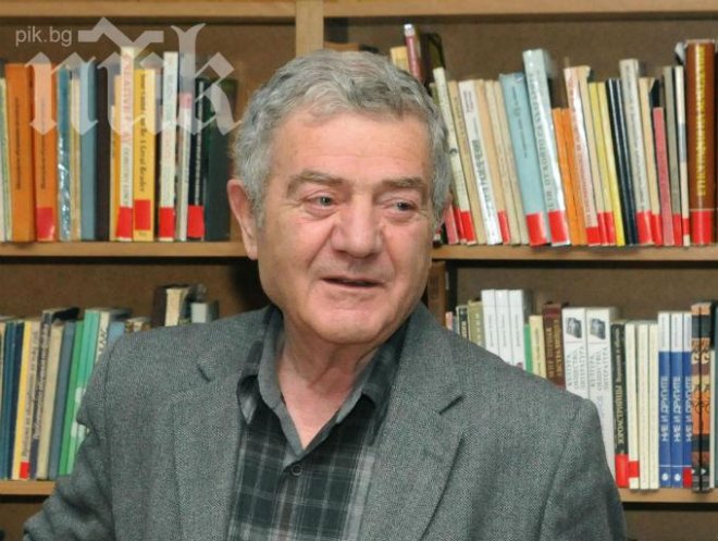 Стефан Цанев: Миков и Орешарски трябва да се извинят за поведението на Сидеров