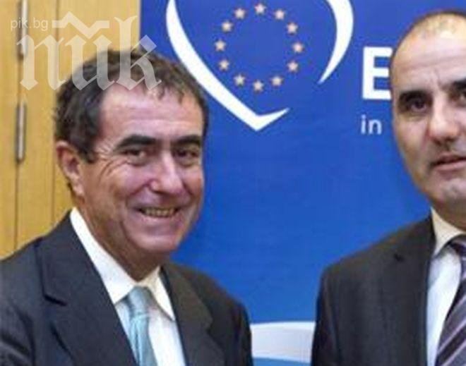 Лидер на френските евродепутати се чуди защо Станишев мълчи за Волен