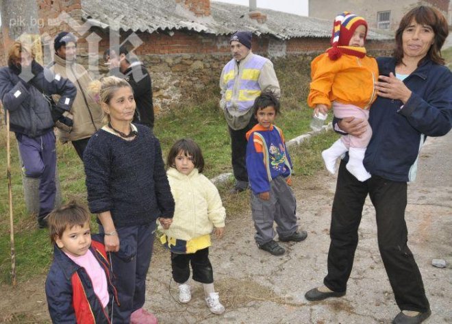 Роми: Влагаме всяко евро в правенето на деца