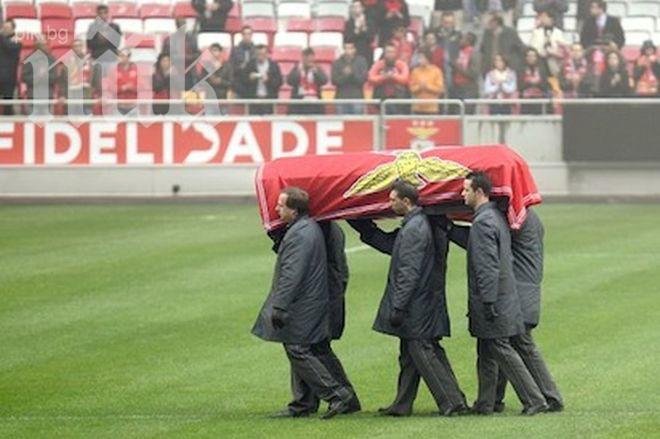 Бенфика с трогателен жест към вдовицата на Еузебио