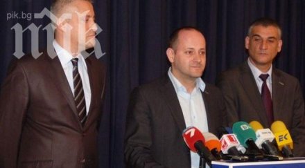 радан кънев сидеров клонинг атакуват финансират