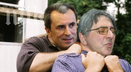 композиторът хайгашот агасян душеше орешарски държеше краката