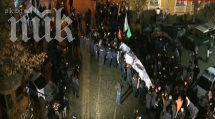 протестите столицата продължават