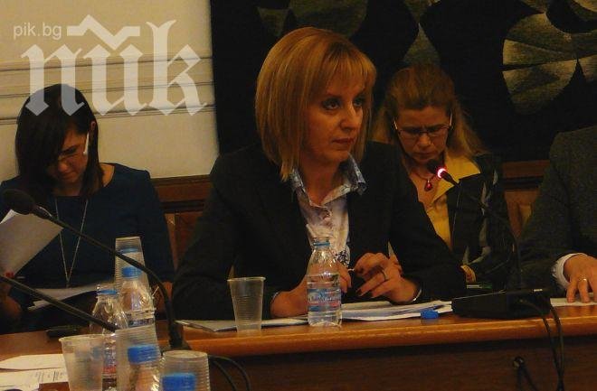 М. Манолова: Веселина Тенева е с безупречна репутация, атаките към нея разбиват институциите