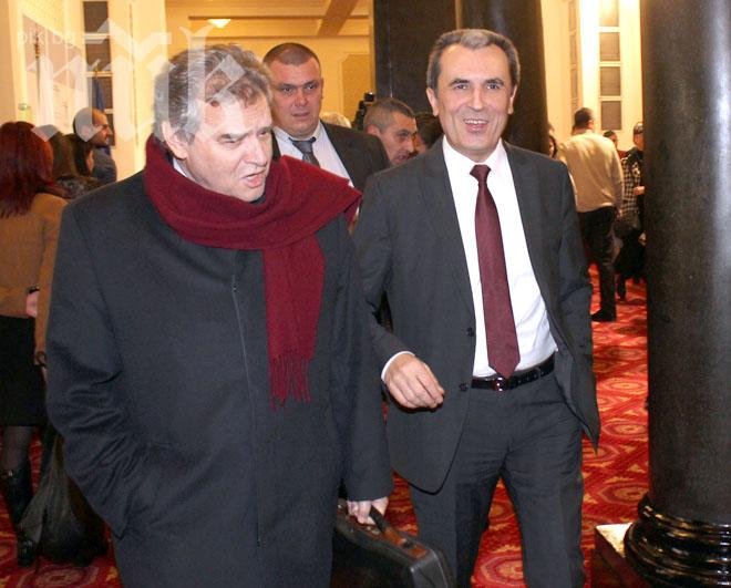 Орешарски: Около 250 млн. лв. по-малко са приходите през 2013 г.