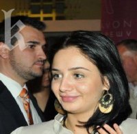 Елен Колева пусна корем и двойна брадичка от... щастие