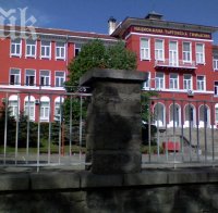 Евакуираха Търговската гимназия в Пловдив заради сигнал за бомба