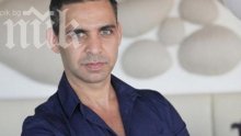 Памбос преподавал танци на Скарлет Йохансон