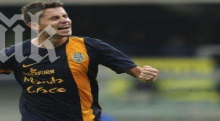 наполи подсили голямата звезда верона