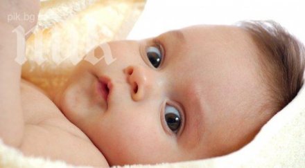 спокойствието майката лекува детето