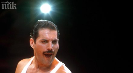 куийн пускат неизвестна песен фреди меркюри