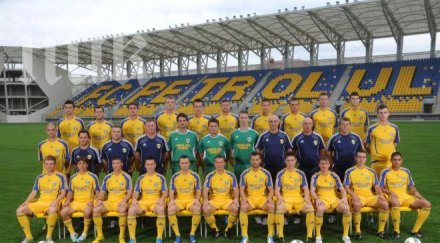 ботев разминава голмайстора хамза взима двама петролул плоещ