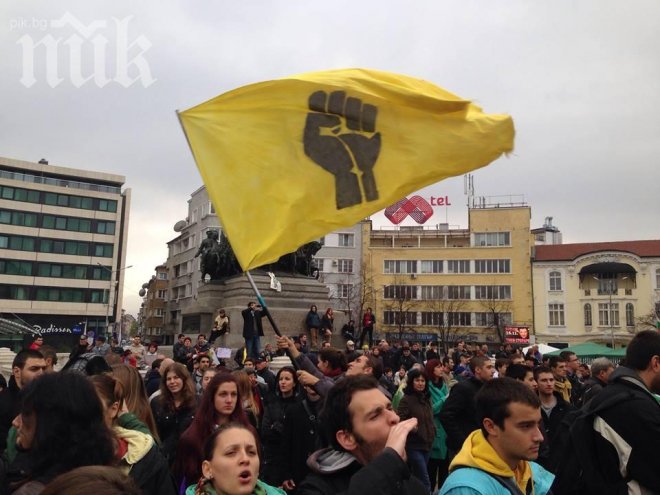 Ивайло Динев от Ранобудните студенти: Може да има нова окупация