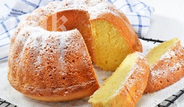 Фризьорка почерпи клиентка с отровен кекс, вкара я в болница