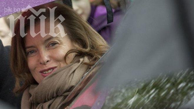 Гаджето на френския президент опитала да се самоубие?