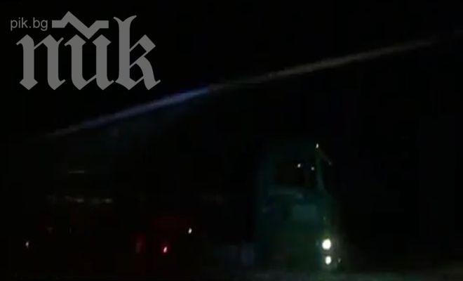 Аварирал ТИР затвори пътя до Велико Търново